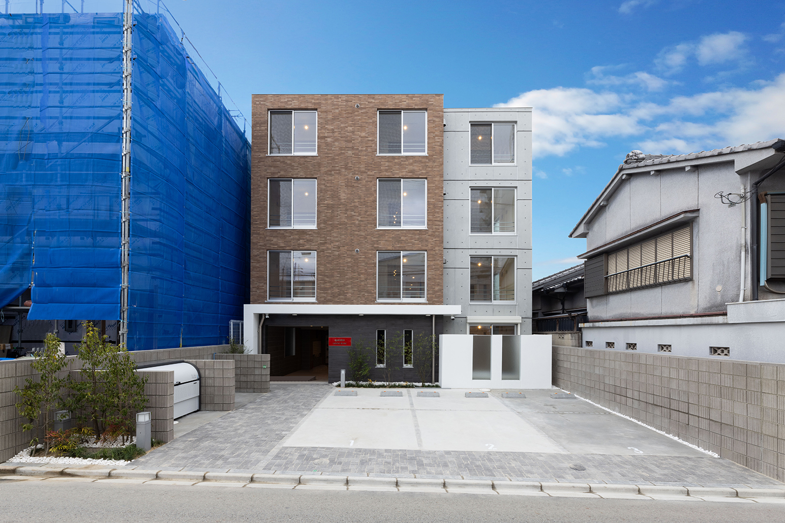 quador御器所BLANC