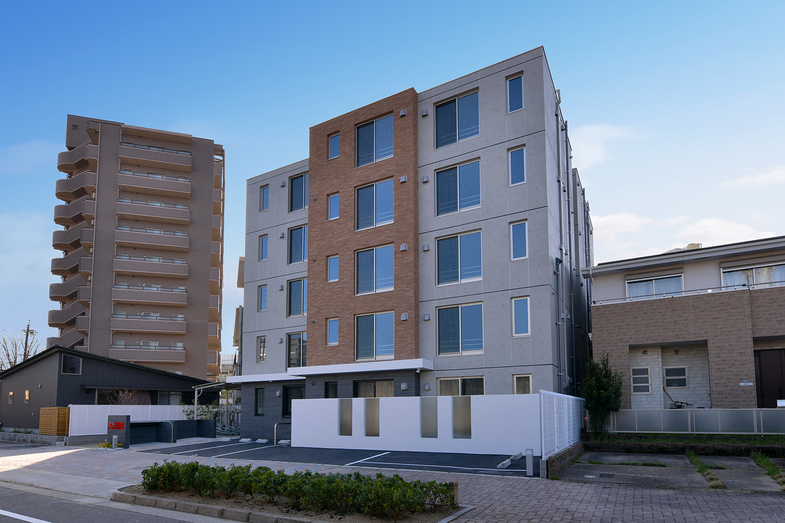 quador名古屋城駅