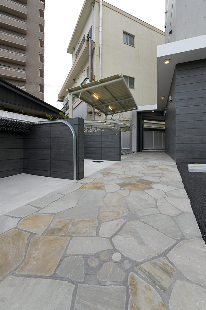 quador名古屋城駅