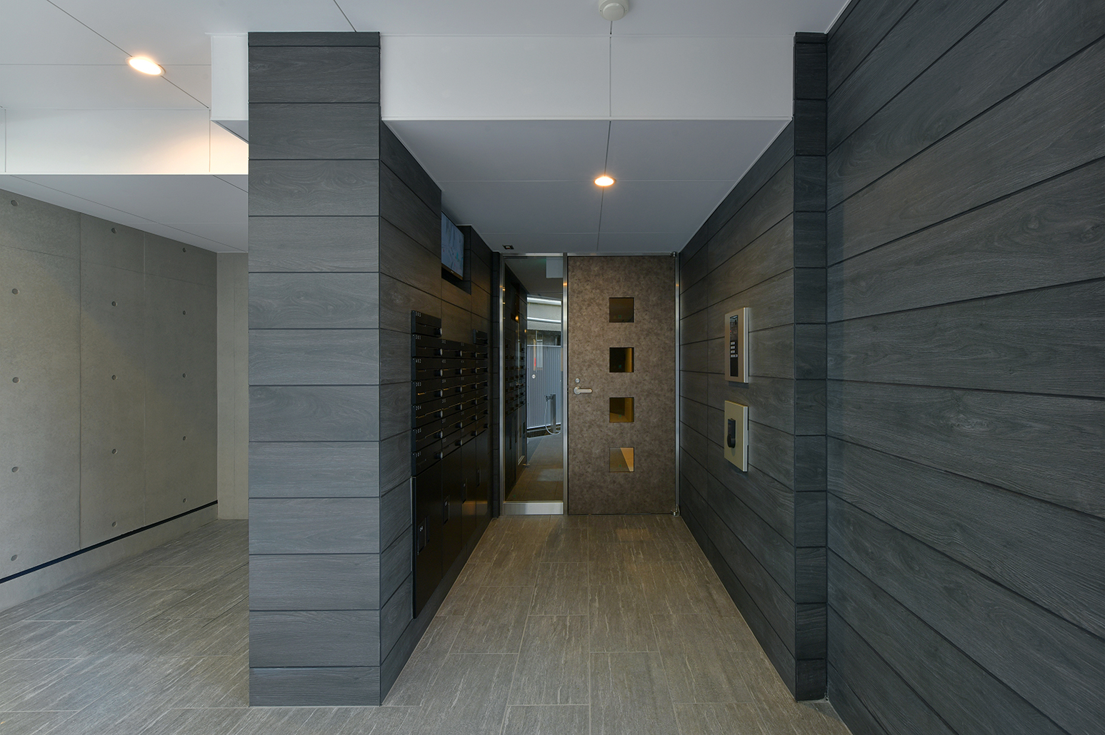 quador名古屋城駅